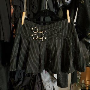 Black Pinstripe Pleated Mini Skirt D Rings Clasps Grey Silver White ish Lines